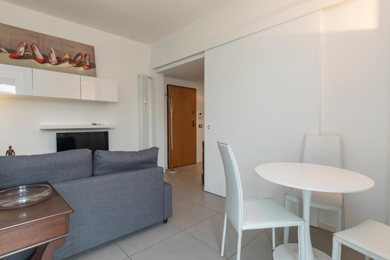 Apartament Cosy 1 Bed Flat With Terrace Mediolan Zewnętrze zdjęcie